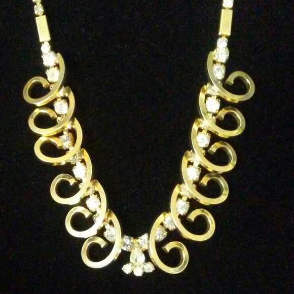 ✴️vtg Sarah Coventry swirl choker - Picture 2 of 5